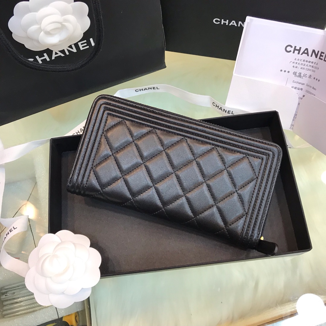 芸能人愛用Chanel シャネル 実物の写真 N品スーパーコピー財布代引き対応国内発送後払い安全必ず届く優良サイト